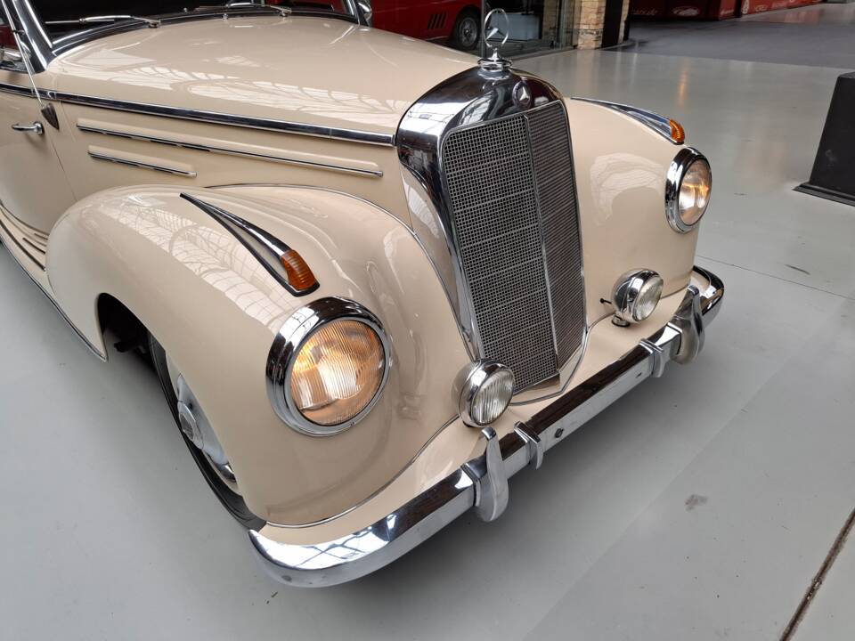 Bild 21/26 von Mercedes-Benz 220 Cabriolet A (1953)