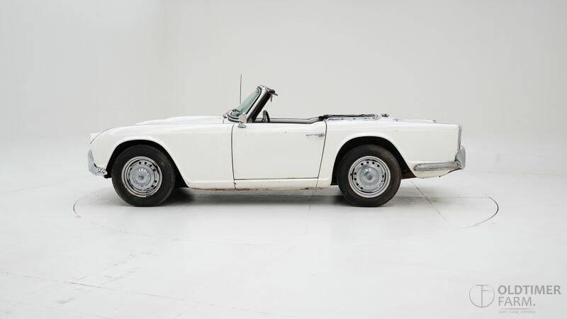 Image 8/15 of Triumph TR 4 (1962)