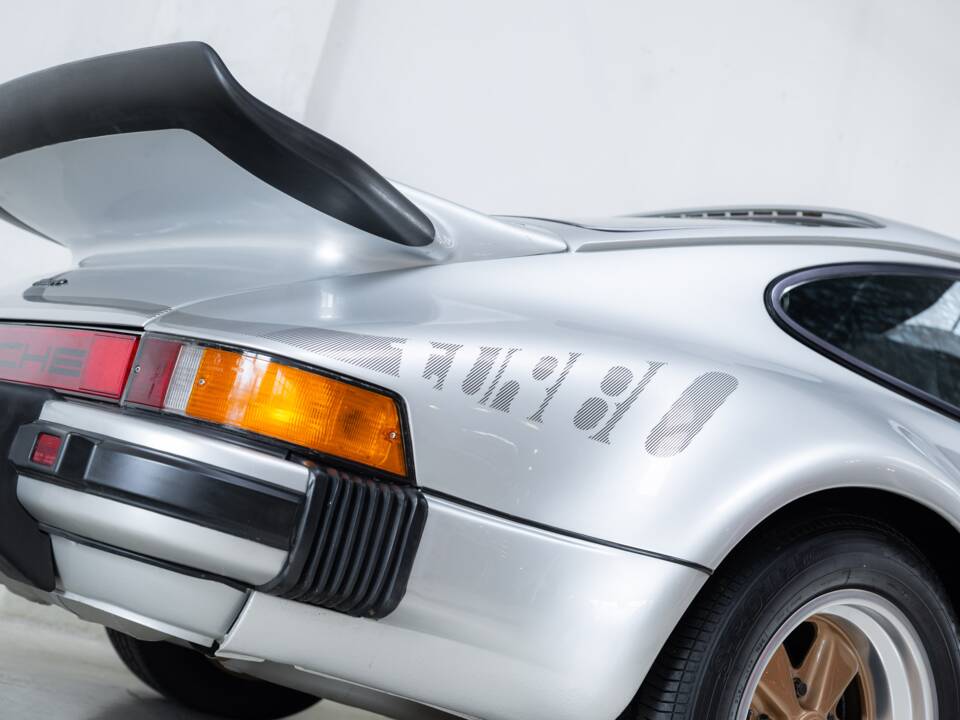 Afbeelding 16/44 van Porsche 911 Turbo 3.0 (1975)