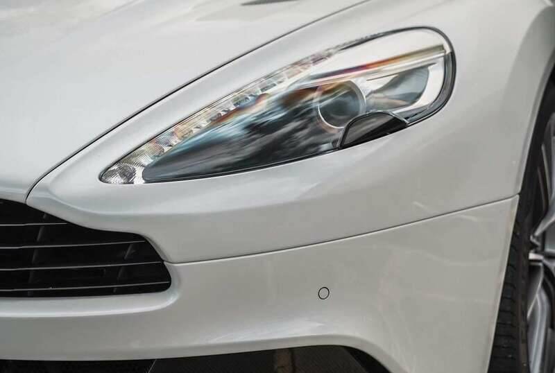 Image 48/50 of Aston Martin Vanquish Volante (2014)