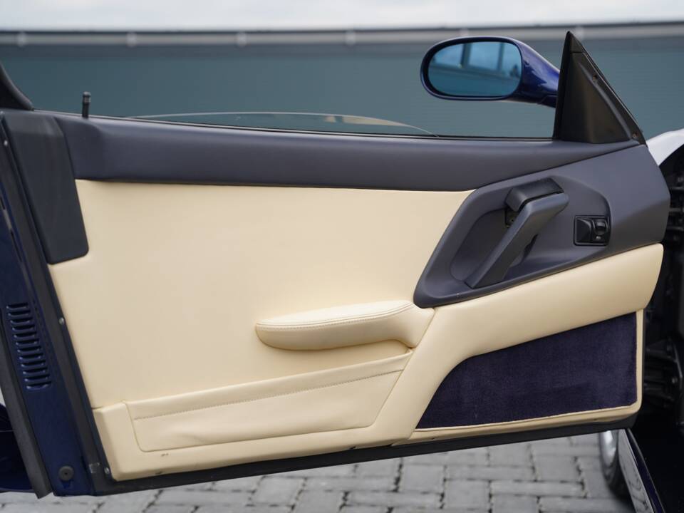Image 15/50 de Ferrari F 355 Spider (1998)