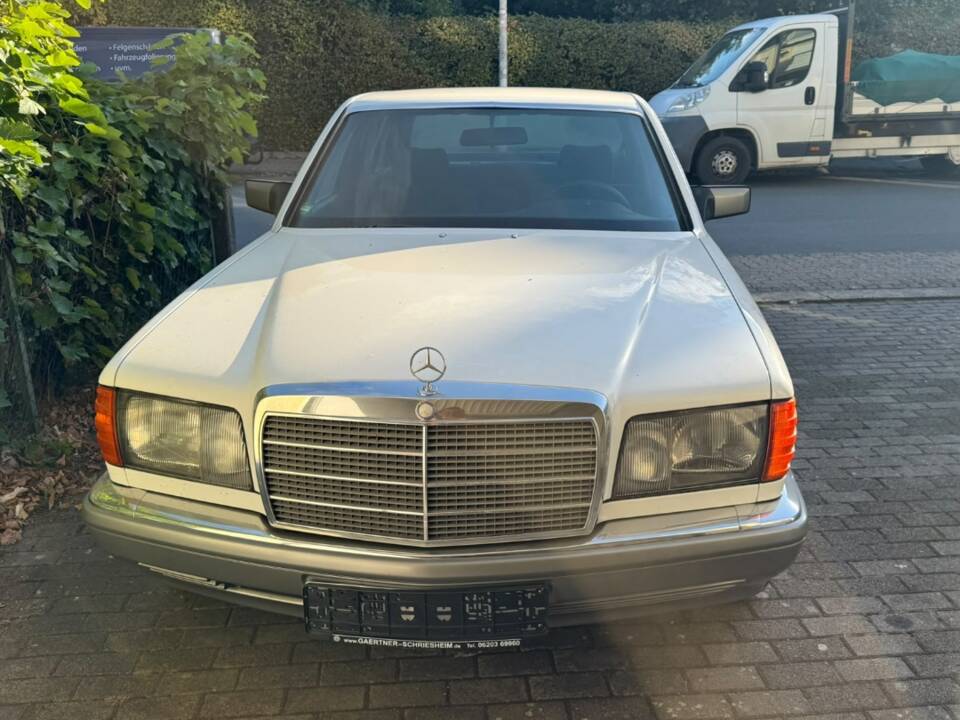 Image 6/17 of Mercedes-Benz 500 SEL (1986)