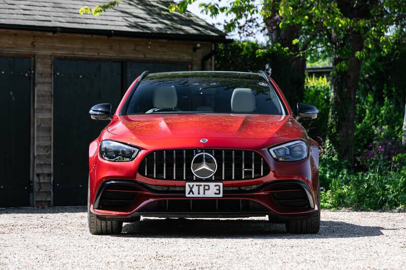 Image 4/45 de Mercedes-Benz AMG E 63 S 4MATIC+ T (2021)