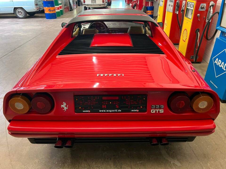 Image 16/16 of Ferrari 328 GTS (1986)