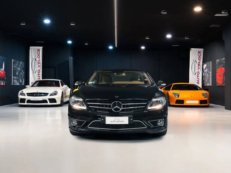 Image 3/40 of Mercedes-Benz CL 65 AMG (2008)