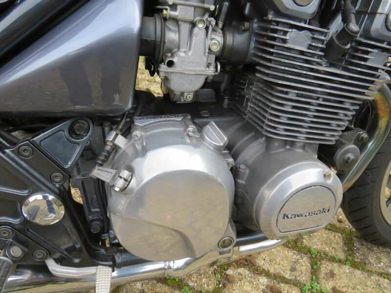 Image 25/39 of Kawasaki ZR 550 Zephyr (1991)