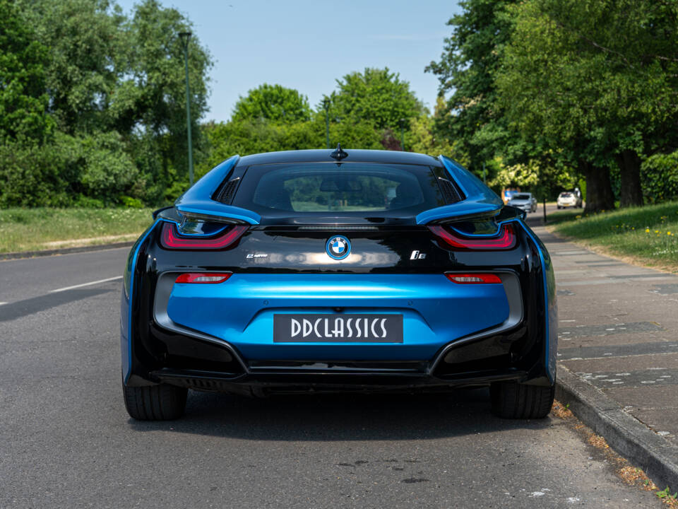 Image 6/33 of BMW i8 Coupé (2015)