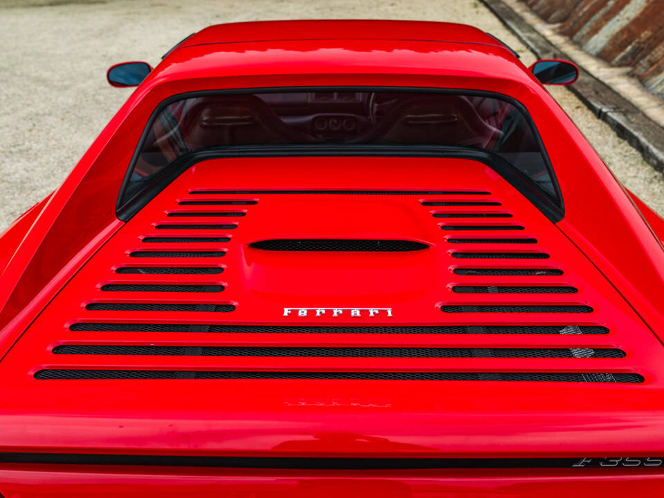 Immagine 33/35 di Ferrari F 355 GTS (1996)