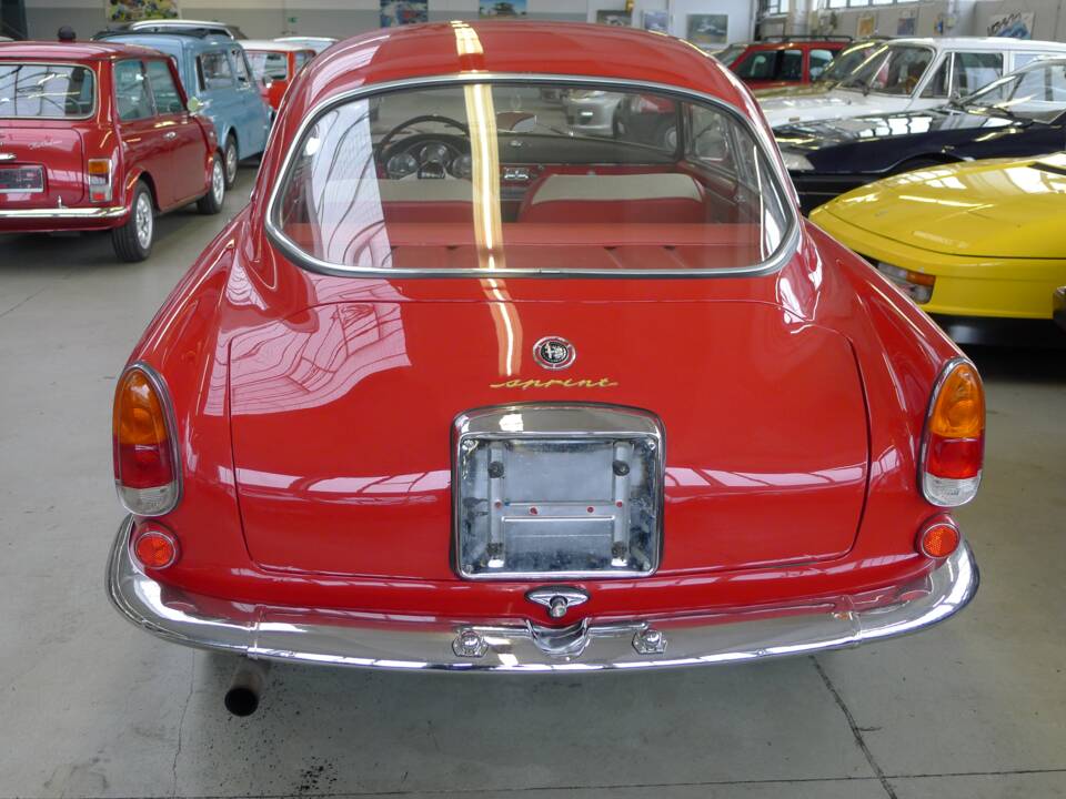 Image 28/31 of Alfa Romeo Giulietta Sprint (1962)