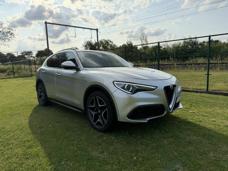 Imagen 3/8 de Alfa Romeo Stelvio 2.2 JTDm (2021)