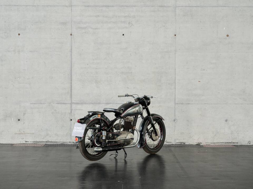 Image 18/28 of Puch 250 TF (1953)