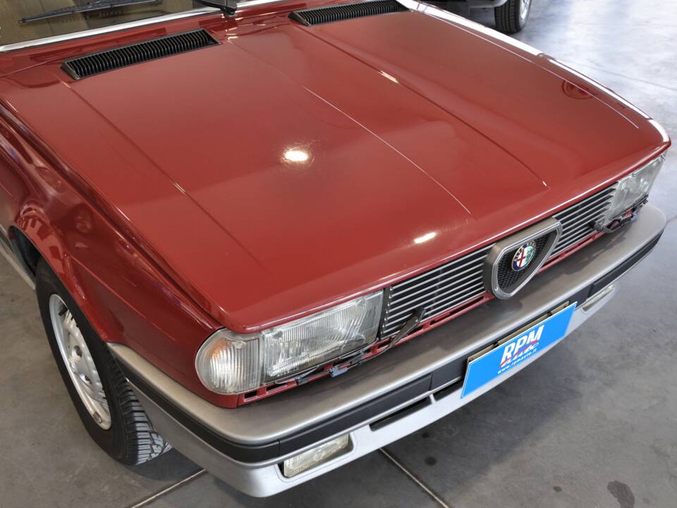 Bild 35/50 von Alfa Romeo Giulietta 1.8 (1985)
