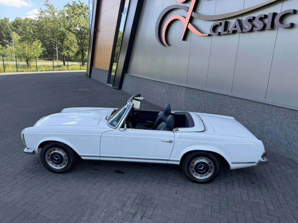 Bild 2/50 von Mercedes-Benz 280 SL (1969)