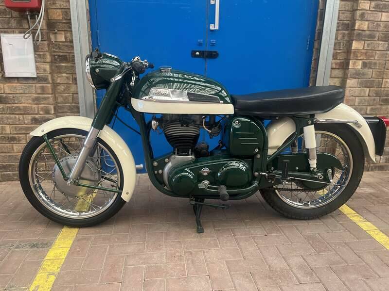 Image 2/17 of Norton DUMMY (1962)