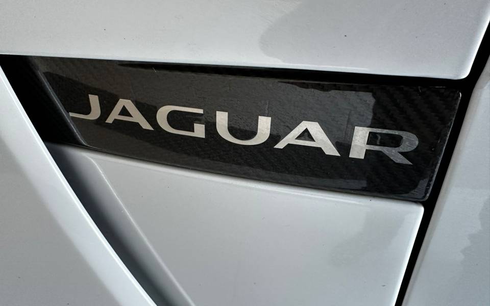 Afbeelding 6/50 van Jaguar F-Type SVR (2017)