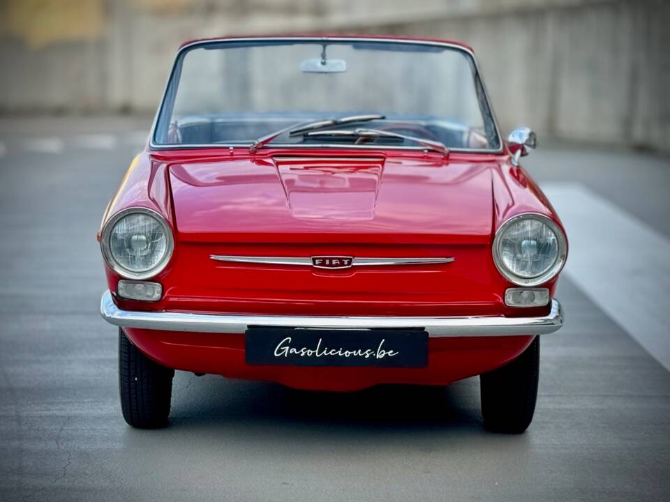 Imagen 8/21 de FIAT 850 Spider (1968)