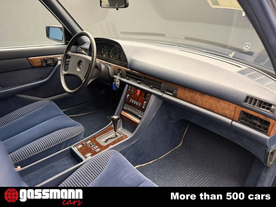 Image 15/15 of Mercedes-Benz 500 SE (1990)
