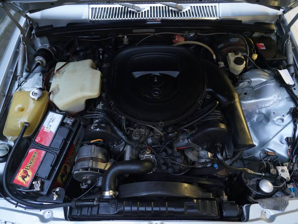 Bild 87/95 von Mercedes-Benz 450 SEL 6,9 (1976)