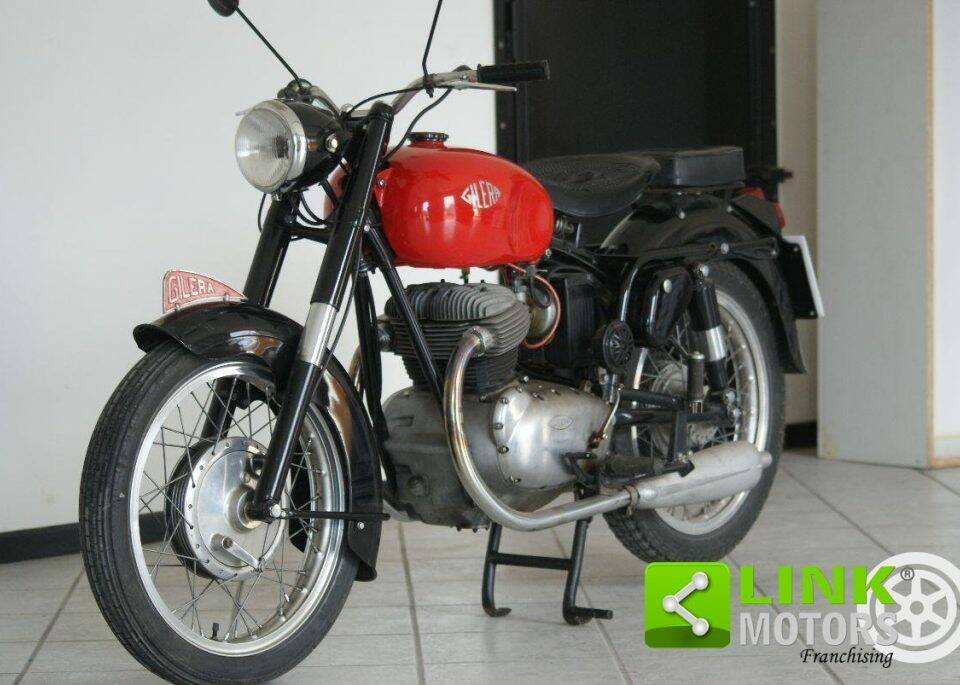 Image 4/19 of Gilera B 300 (1976)