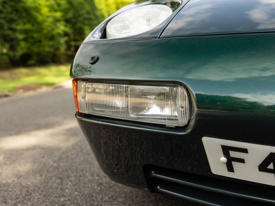 Bild 6/69 von Porsche 928 S4 (1989)