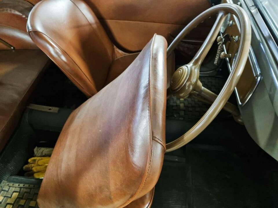 Image 5/7 of FIAT 500 C Belvedere (1951)