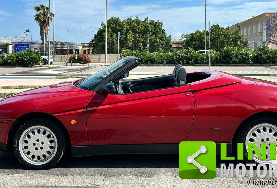 Image 8/10 de Alfa Romeo Spider 2.0 Twin Spark 16V (1996)