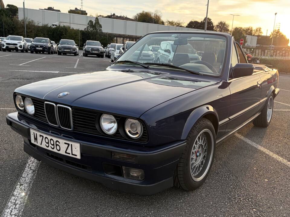 Bild 10/55 von BMW 320i (1991)