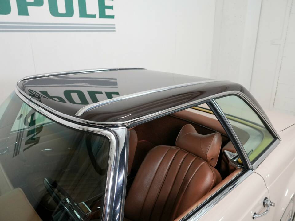 Image 23/24 of Mercedes-Benz 280 SL (1970)