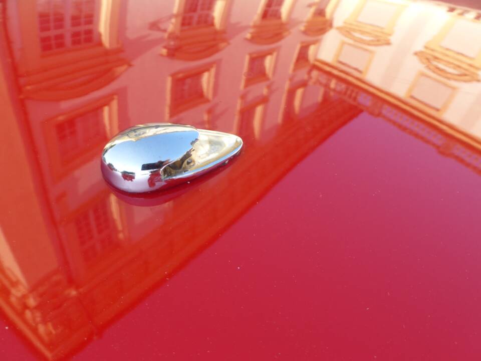 Image 46/174 of Jaguar XK 150 3.4 S OTS (1958)