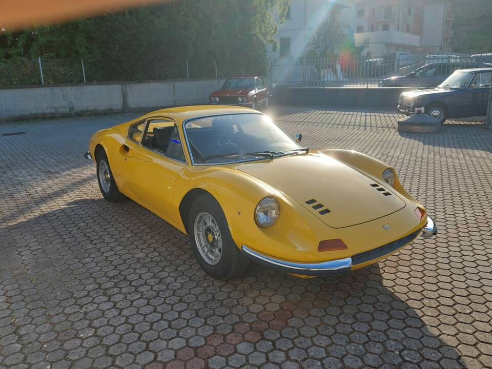 Immagine 6/22 di Ferrari Dino 246 GT (1973)