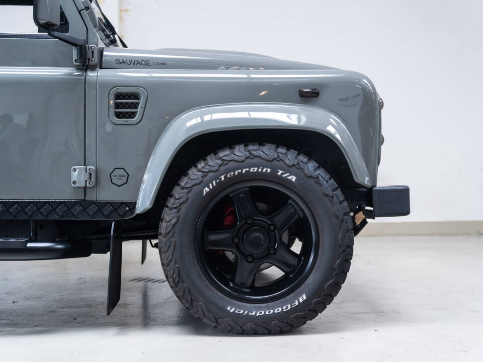 Image 17/31 of Land Rover Defender 90 TD4 (2008)