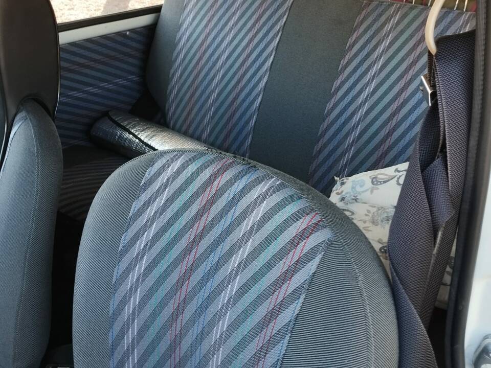 Bild 11/11 von SEAT 600 E (1972)