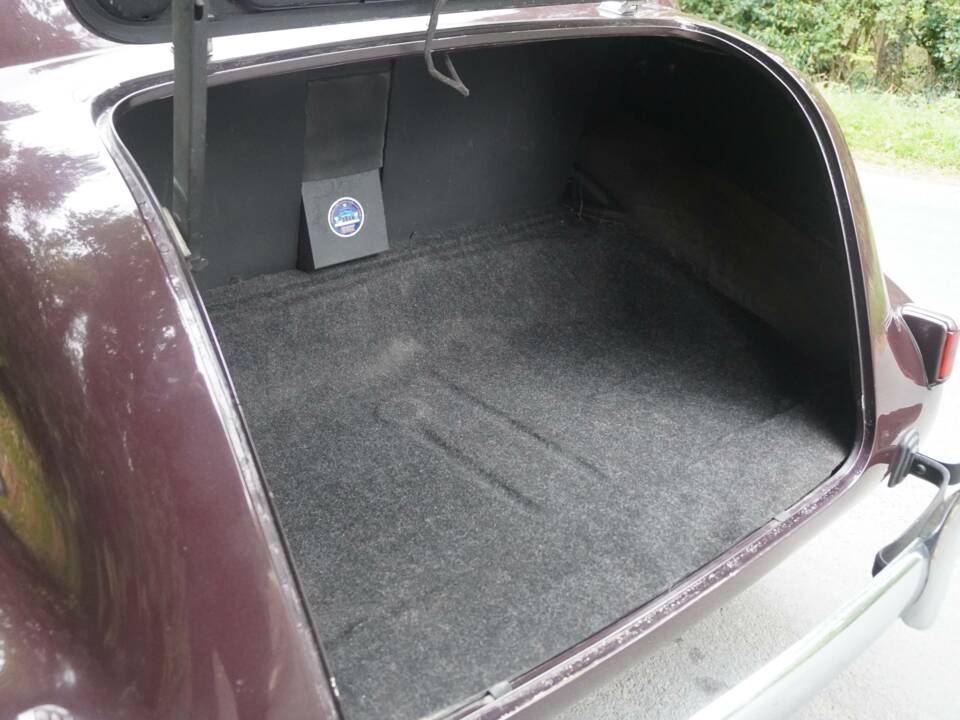 Image 20/20 of Buick 60 Century (1940)