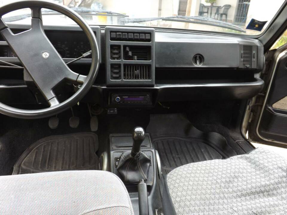 Afbeelding 14/50 van Lancia Delta (1984)