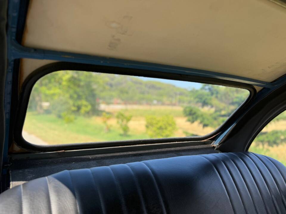 Image 16/25 of Citroën 2 CV 6 (1976)