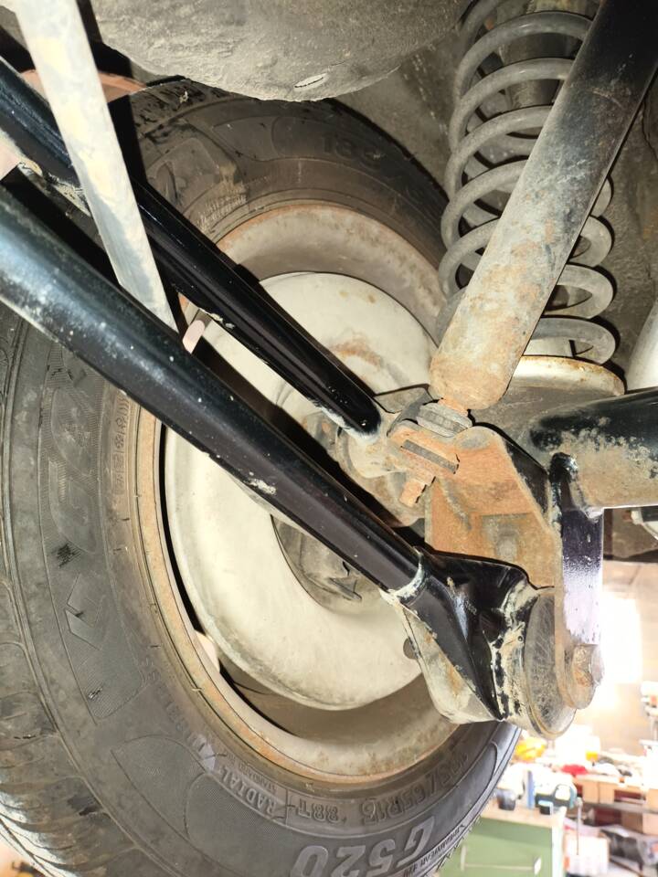 Image 70/73 of Volvo 1800 ES (1972)