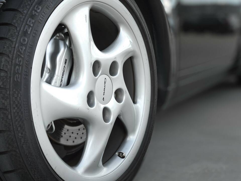Immagine 17/41 di Porsche 911 Carrera 4 (1995)