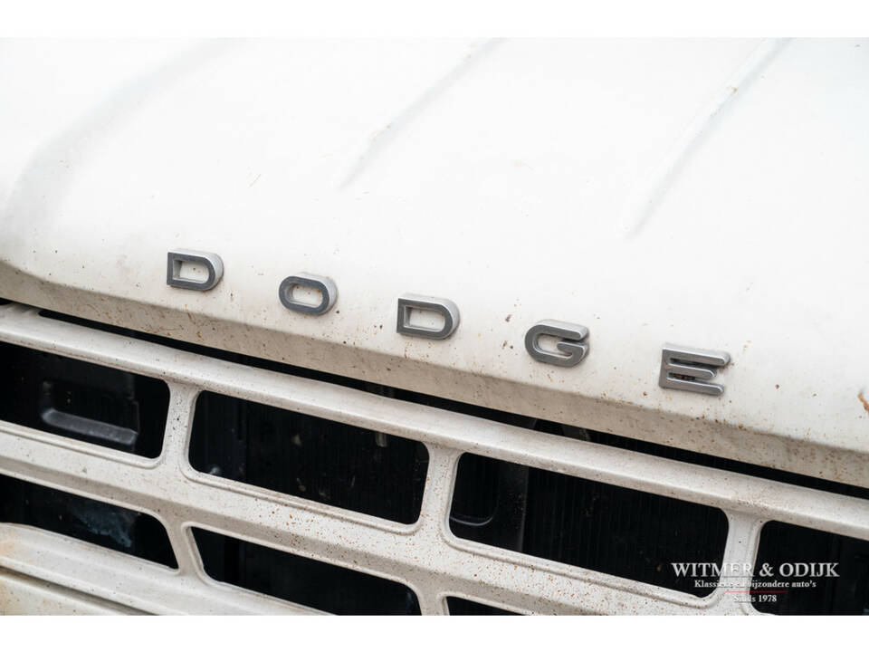 Bild 22/28 von Dodge D 100 (1968)