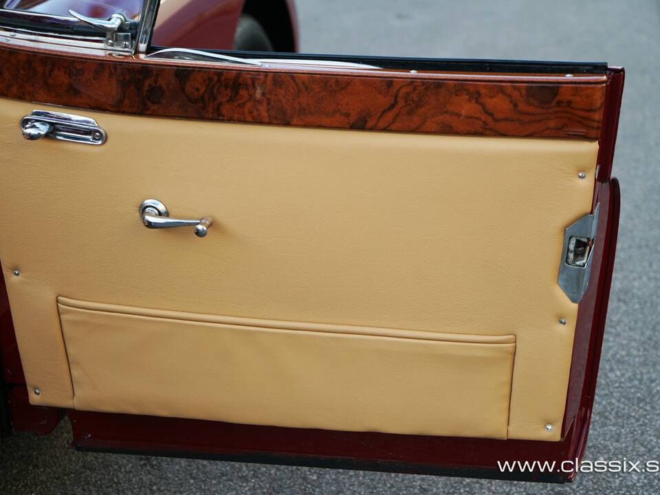 Image 12/28 of Jaguar XK 140 SE DHC (1955)