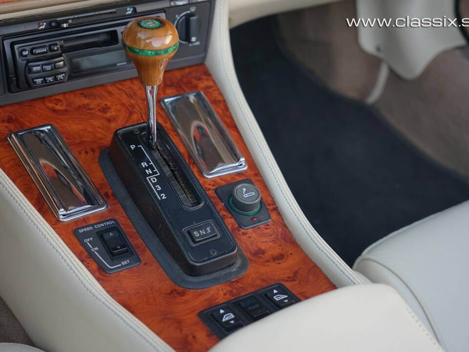 Afbeelding 10/22 van Jaguar XJS 4.0 Celebration (1996)