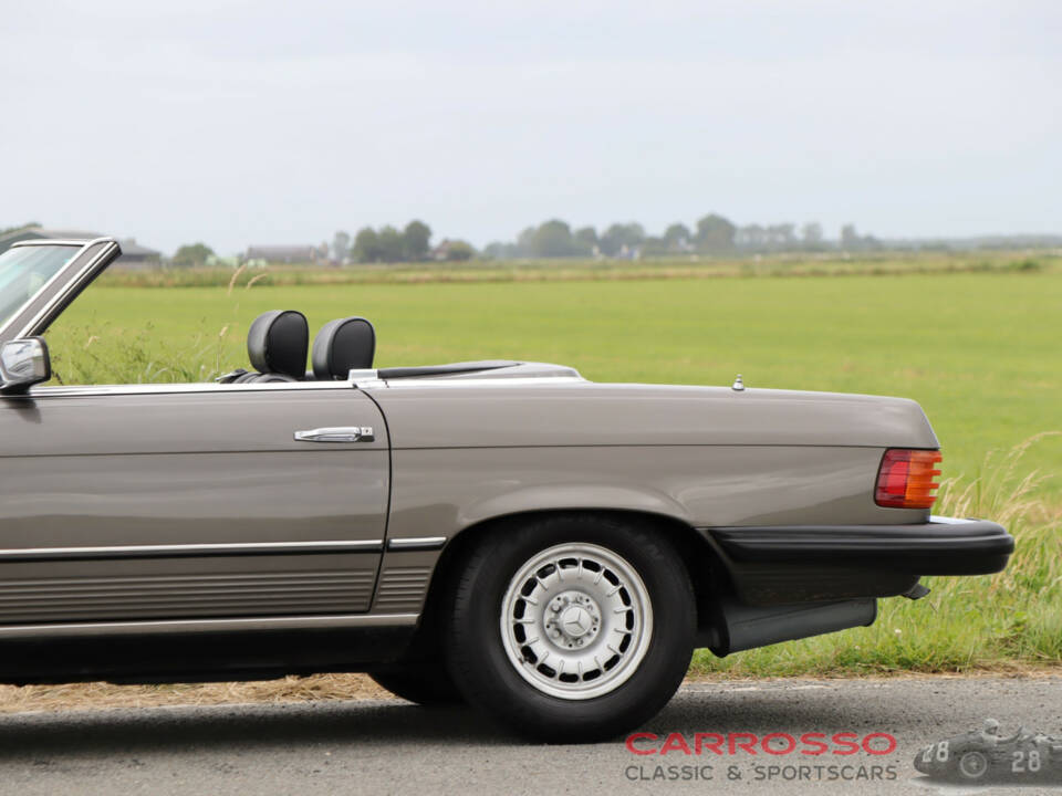 Bild 30/42 von Mercedes-Benz 380 SL (1982)