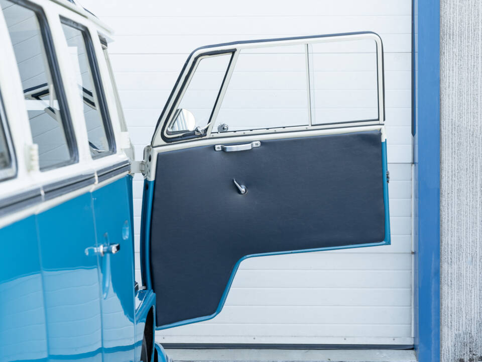 Image 33/89 of Volkswagen T1 Samba (1966)