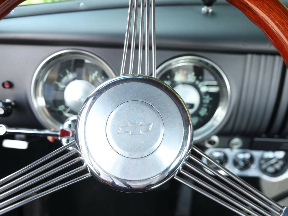 Imagen 7/50 de Chevrolet 3100 ½-ton (1955)