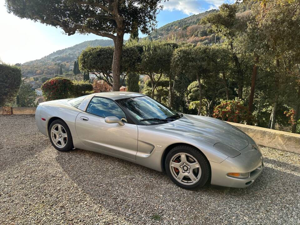 Image 29/191 of Chevrolet Corvette (1999)