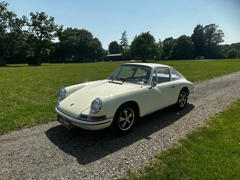 Image 7/44 of Porsche 912 (1968)
