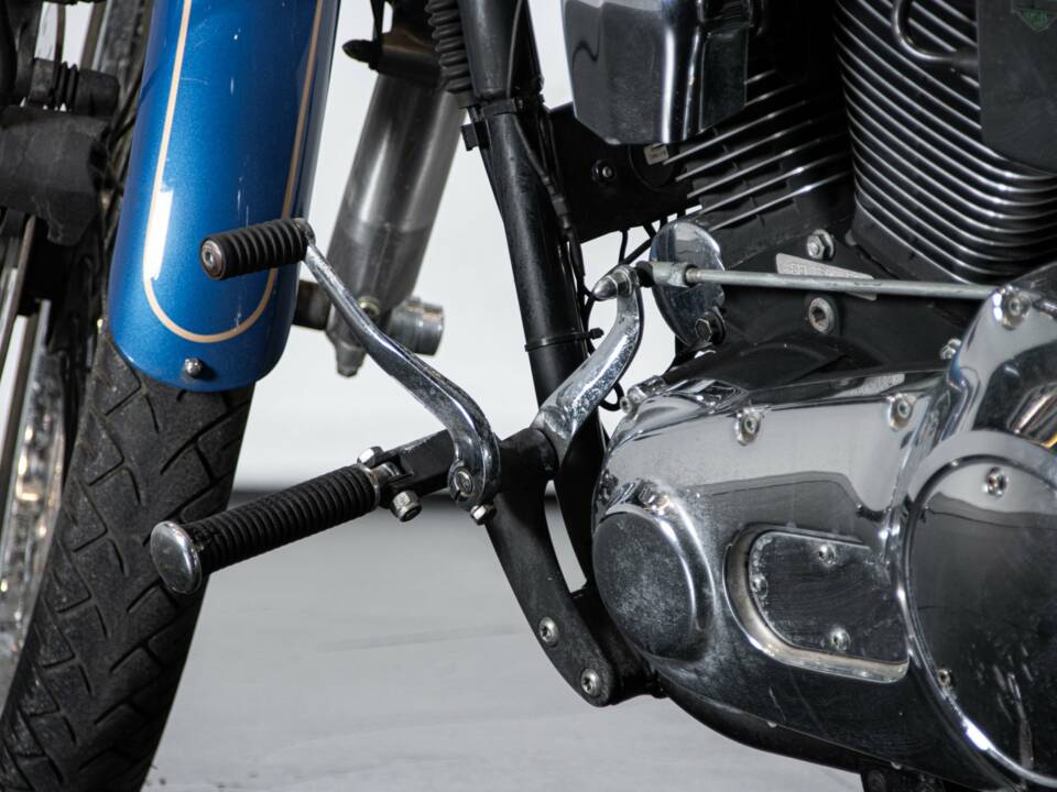 Bild 22/50 von Harley-Davidson FXDWG Dyna Wide Glide (1995)