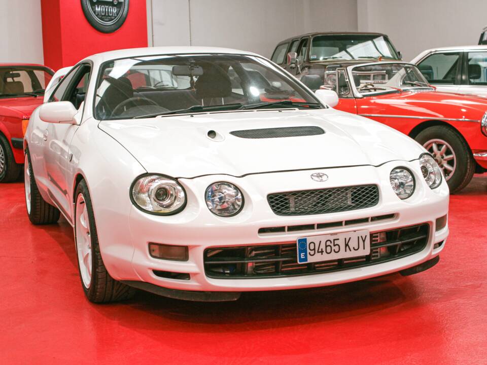 Imagen 4/33 de Toyota Celica GT-Four (1997)