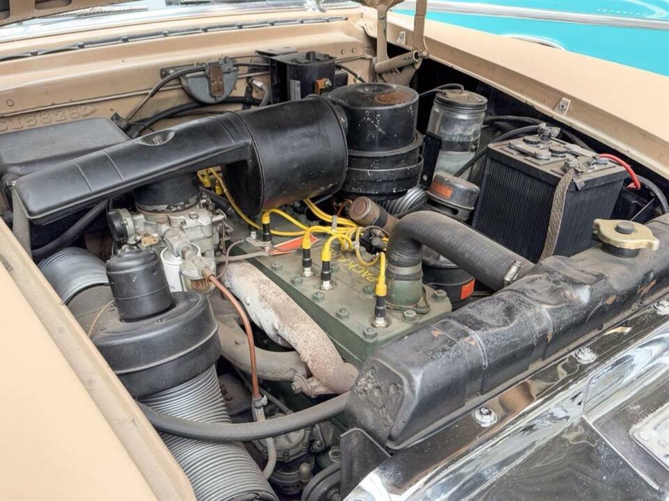 Image 19/27 of Packard Series 2631 (1953)