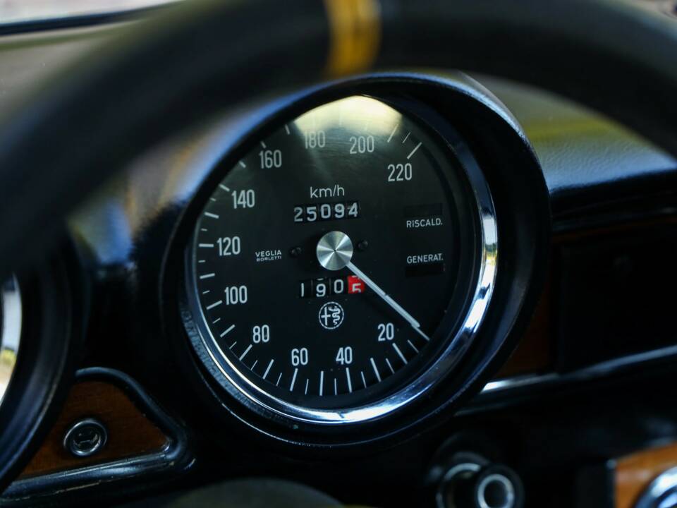Image 48/50 of Alfa Romeo 1750 GT Veloce (1970)