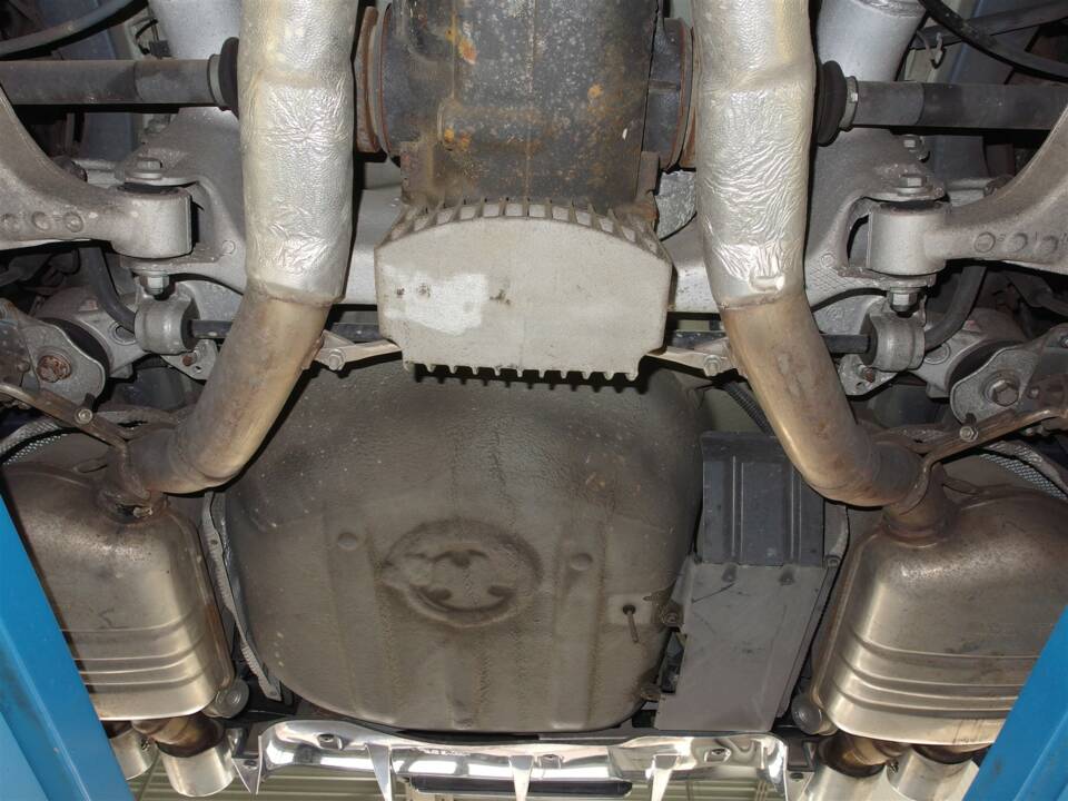 Image 46/48 of ALPINA B6 Coupé (2006)